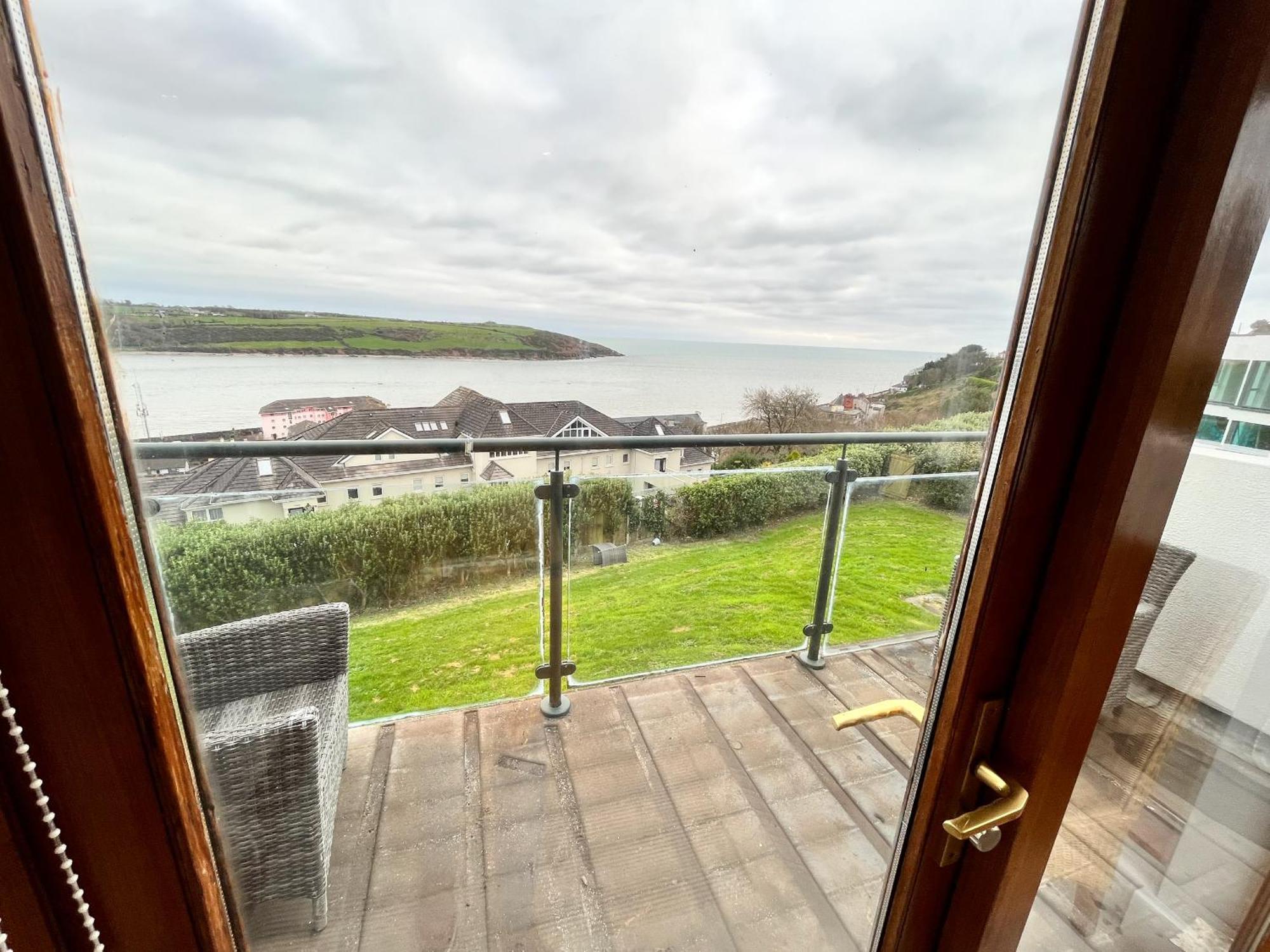 Sea Haven - My Tranquil Costal Retreat - Commanding Views Villa